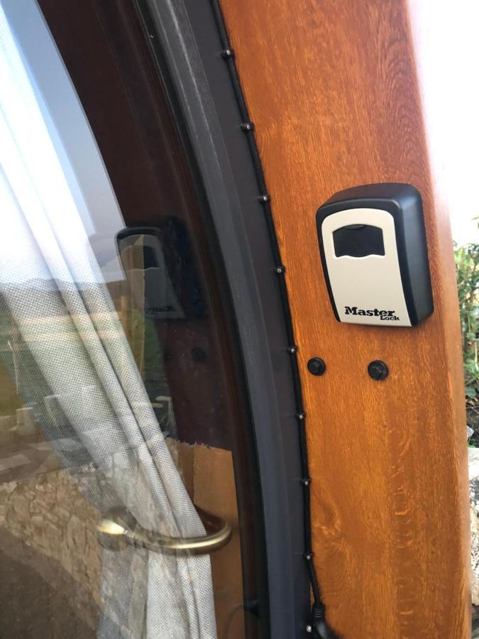 Hilltop Hideaway - Secluded Pod With Private Hot Tub Newry Exterior foto